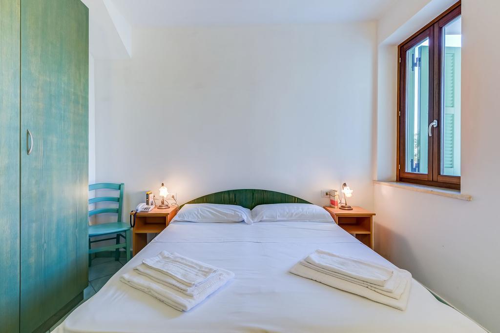 Terra Felice Aparthotel San Felice Circeo Eksteriør bilde