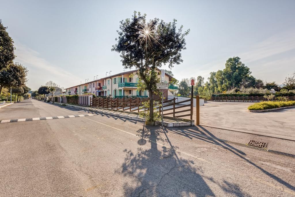 Terra Felice Aparthotel San Felice Circeo Eksteriør bilde